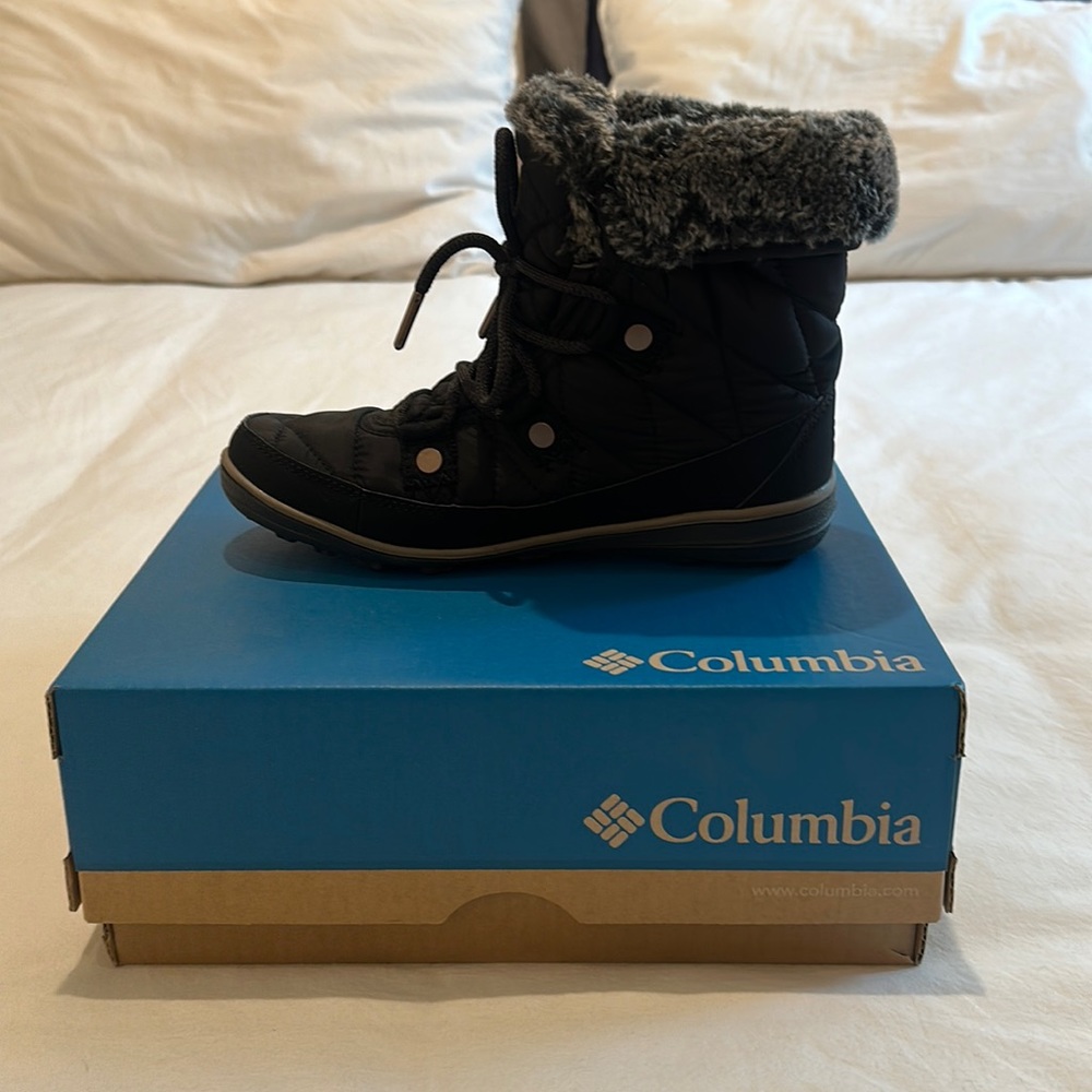 Columbia Heavenly Short Omni Heat Snow Boots
